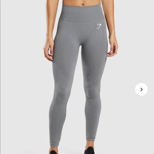 Grey Seamless Gymshark leggings never worn!!